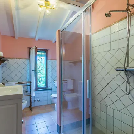 Летний дом Podere La Botte, Pool, Лари